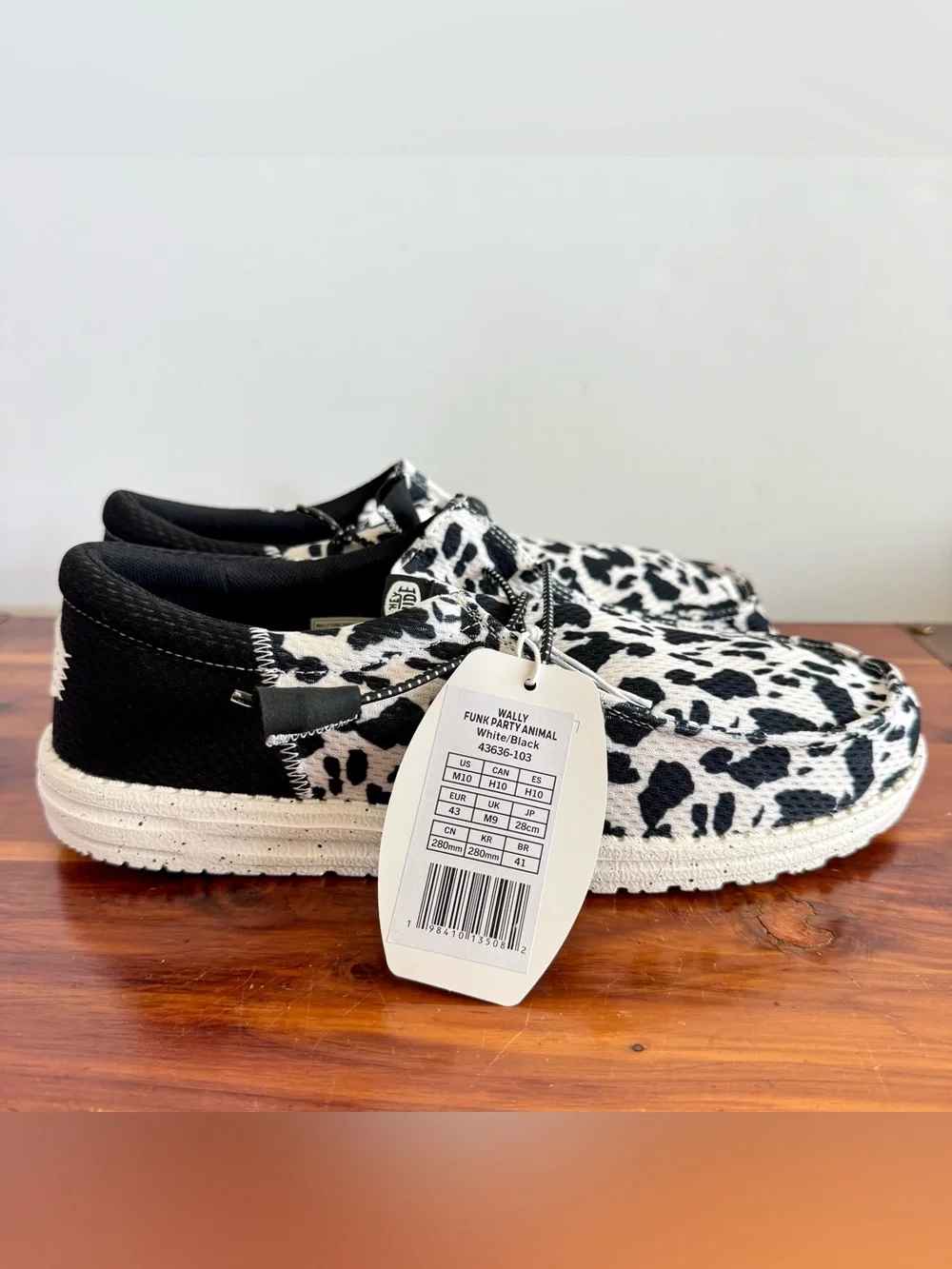 HEY DUDE Wally Funk Party Animal Men’s 10 Black White Cow Print NWT
